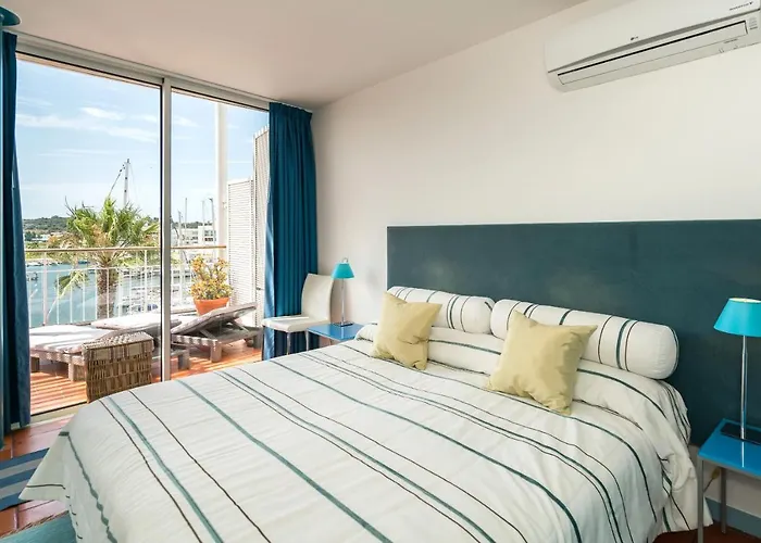Apartment Marina De Penthouse - 250m From